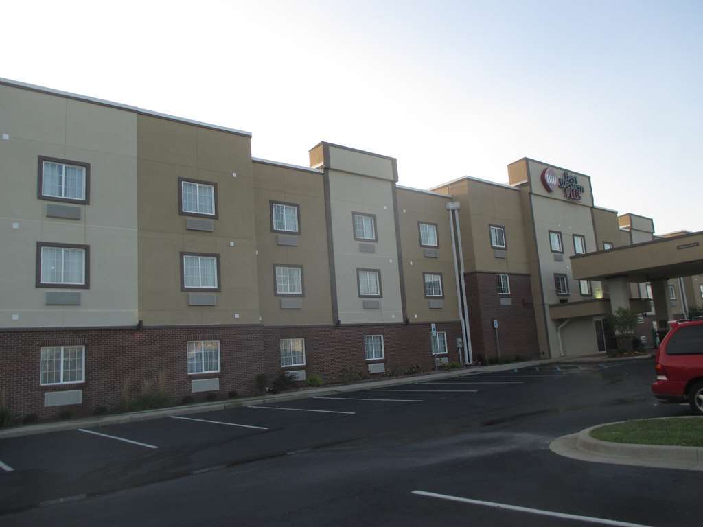 Best Western Plus Crawfordsville Hotel Exterior photo